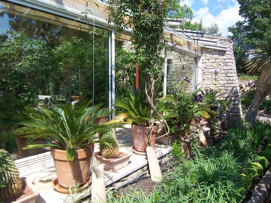 Lou Granos Gordes Exterior foto