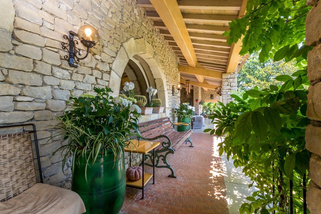 Lou Granos Gordes Exterior foto